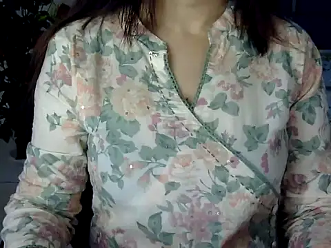 Rumi cute online show from 03-01-26, 03:34