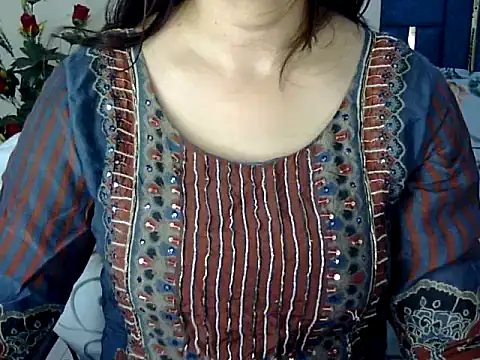 Snapshot of Rumi_cute chatting on 05-12-26, 01:39 Rumi cute online show from 05-12-26, 01:39