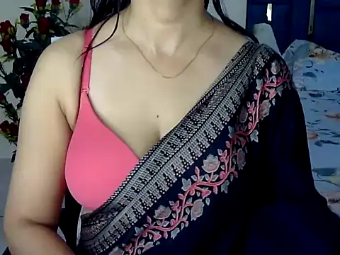 Snapshot of Rumi_cute chatting on 05-06-26, 04:22 Rumi cute online show from 05-06-26, 04:22