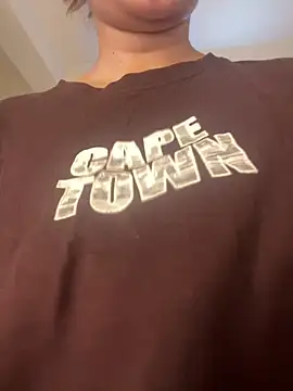 Rumi cute online show from 04-16-26, 08:53