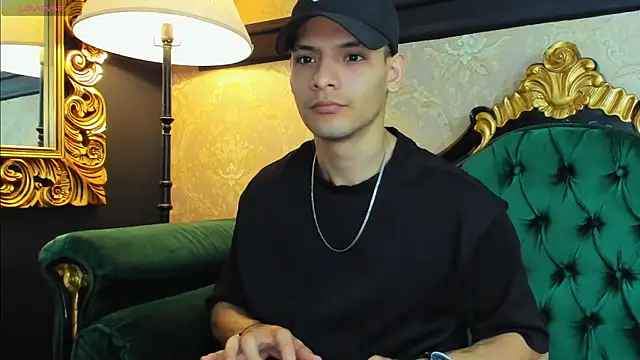 AlessandroKiing online show from 06-29-26, 09:25