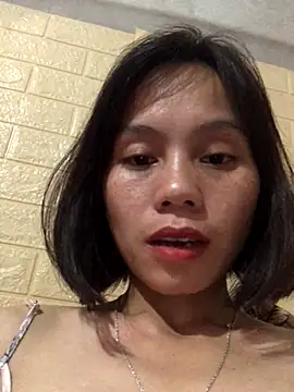 Snapshot of QuingLin chatting on 09-24-25, 04:35 QuingLin online show from 09-24-25, 04:35