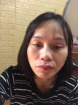 Snapshot of QuingLin chatting on 09-28-25, 05:47 QuingLin online show from 09-28-25, 05:47