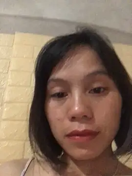 Snapshot of QuingLin chatting on 09-15-25, 12:11 QuingLin online show from 09-15-25, 12:11