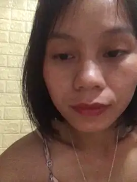 Snapshot of QuingLin chatting on 09-18-25, 05:43 QuingLin online show from 09-18-25, 05:43