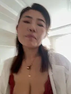 feifei 521 online show from 11-25-25, 02:23