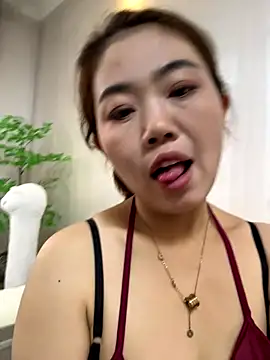 feifei 521 online show from 10-05-25, 04:47