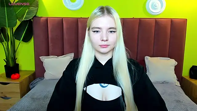 RuthBryant online show from 11-12-25, 12:37