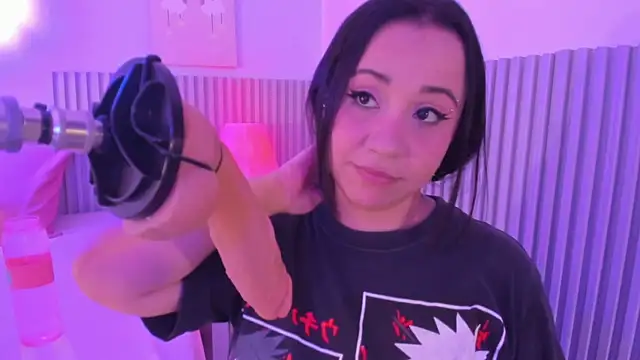 ori whore online show from 04-06-26, 03:24