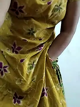 Snapshot of rani8008 chatting on 06-17-26, 10:25 rani8008 online show from 06-17-26, 10:25