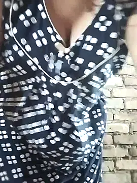 Snapshot of rani8008 chatting on 09-28-25, 06:42 rani8008 online show from 09-28-25, 06:42