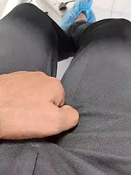 Snapshot of themasklover chatting on 02-28-26, 07:52 themasklover online show from 02-28-26, 07:52