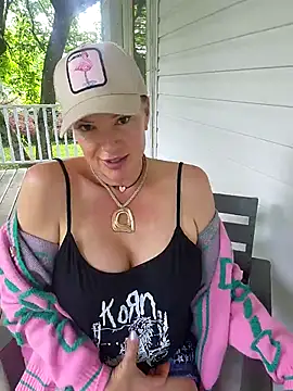 Sugarloveless online show from 05-11-26, 12:12