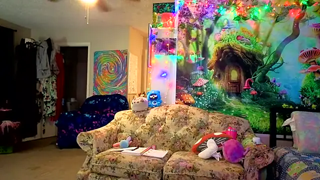 Princess  Kitty   online show from 10-10-25, 10:10