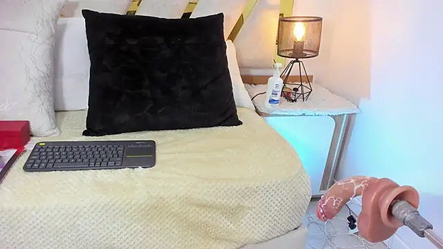 Luna Naughty1 online show from 01-05-26, 07:17