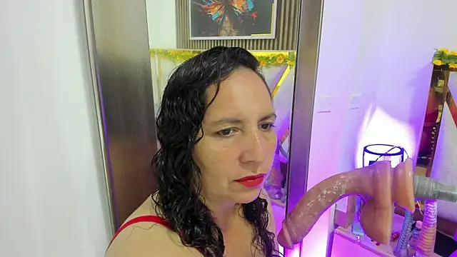 Luna Naughty1 online show from 06-12-26, 09:29