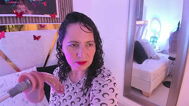 Luna Naughty1 online show from 03-09-26, 06:00