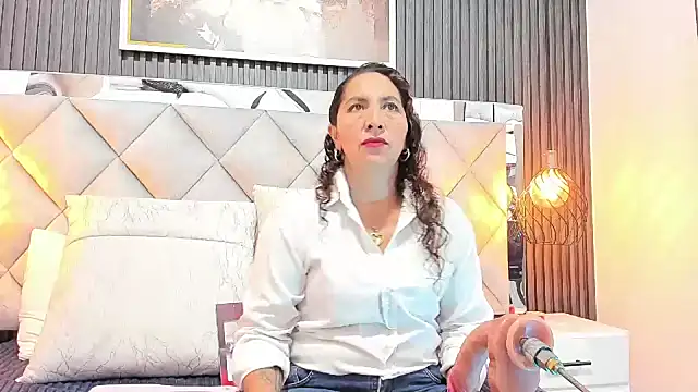 Luna Naughty1 online show from 10-15-25, 02:36