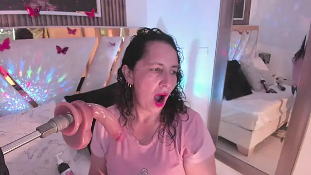 Luna Naughty1 online show from 02-27-26, 07:46