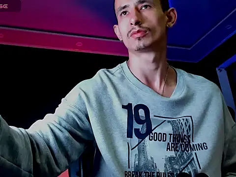 Snapshot of Damartinez27 chatting on 10-01-25, 09:03 Damartinez27 online show from 10-01-25, 09:03