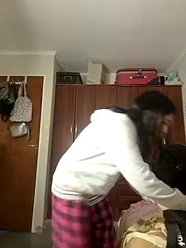 missapril0101 online show from 04-07-26, 02:35