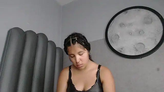 Lucy-23 online show from 04-19-26, 04:46