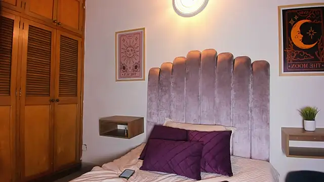 samaantha lux online show from 10-09-25, 10:16