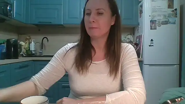 ALICAINWONDERLAND online show from 04-14-26, 06:02