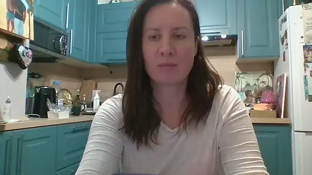 ALICAINWONDERLAND online show from 12-02-25, 06:09