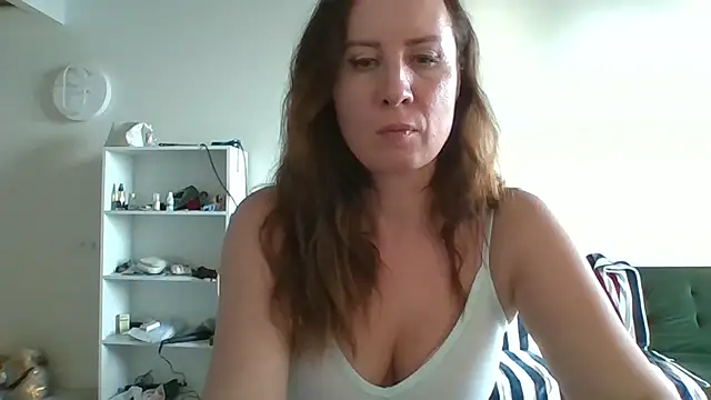 ALICAINWONDERLAND online show from 06-21-26, 03:40