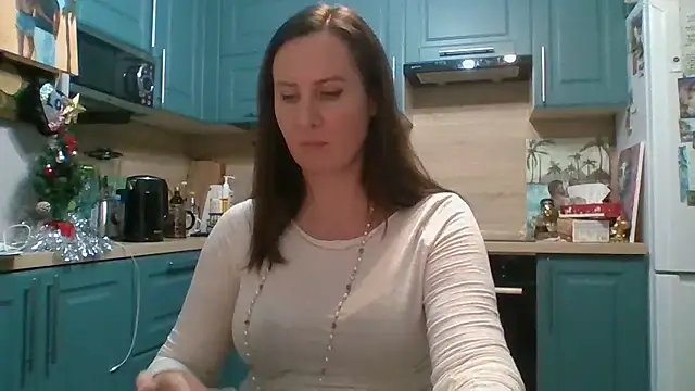 ALICAINWONDERLAND online show from 01-06-26, 05:50