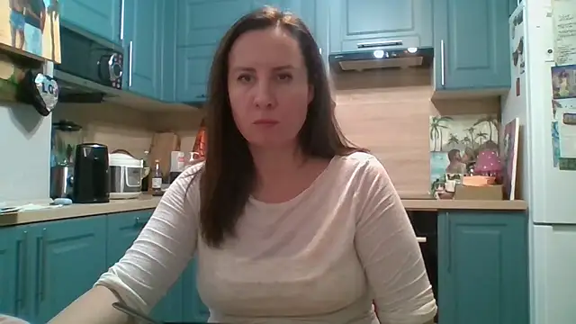 ALICAINWONDERLAND online show from 12-04-25, 07:24