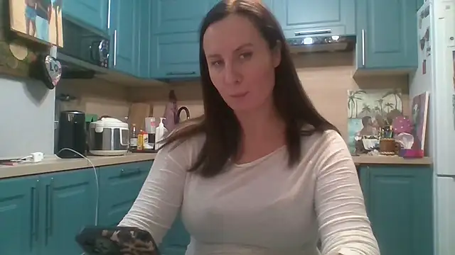 ALICAINWONDERLAND online show from 11-20-25, 06:41