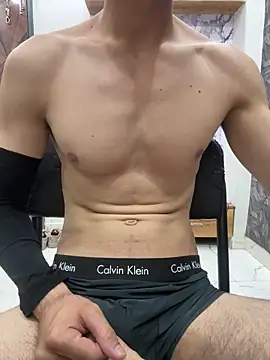 coupleyug online show from 04-15-26, 04:33