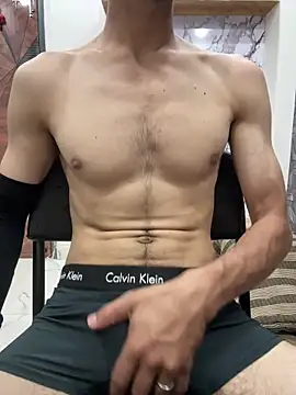 coupleyug online show from 04-04-26, 03:51