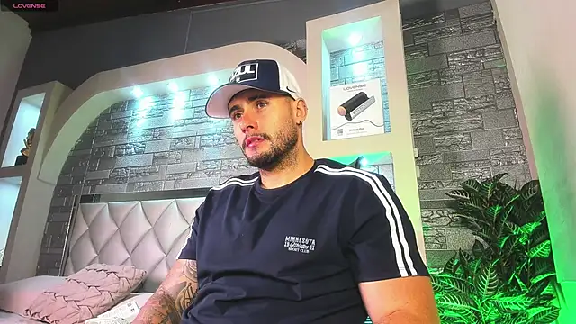 dominic de luca online show from 10-10-25, 03:07