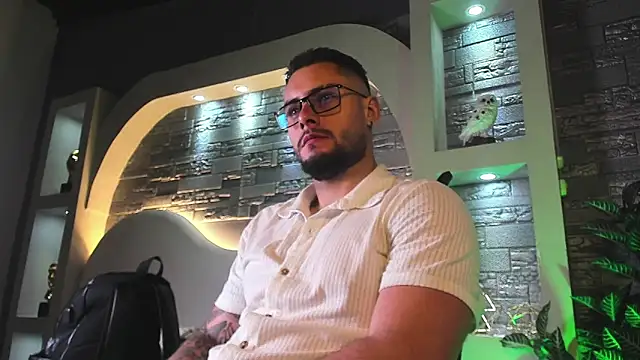 dominic de luca online show from 11-05-25, 04:04