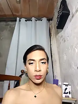 Snapshot of babyy_foxxy chatting on 10-18-25, 08:33 babyy foxxy online show from 10-18-25, 08:33