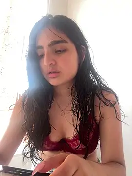 Snapshot of Clementyne30 chatting on 10-04-25, 08:43 Clementyne30 online show from 10-04-25, 08:43