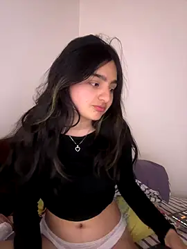 Snapshot of Clementyne30 chatting on 09-30-25, 01:22 Clementyne30 online show from 09-30-25, 01:22