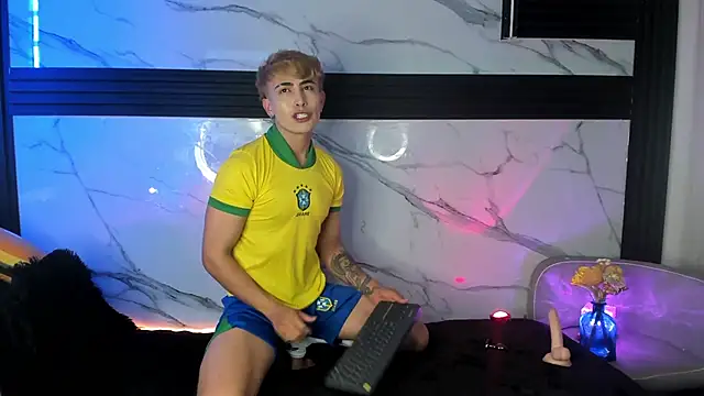 Saimonvela online show from 09-28-25, 05:47