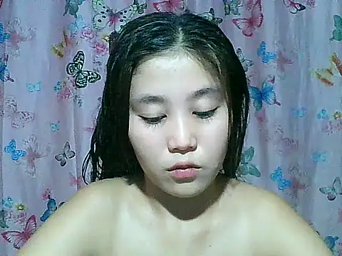 Snapshot of SexyAsianPussy4u chatting on 07-16-26, 05:26 SexyAsianPussy4u online show from 07-16-26, 05:26