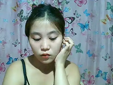 Snapshot of SexyAsianPussy4u chatting on 07-14-26, 11:33 SexyAsianPussy4u online show from 07-14-26, 11:33