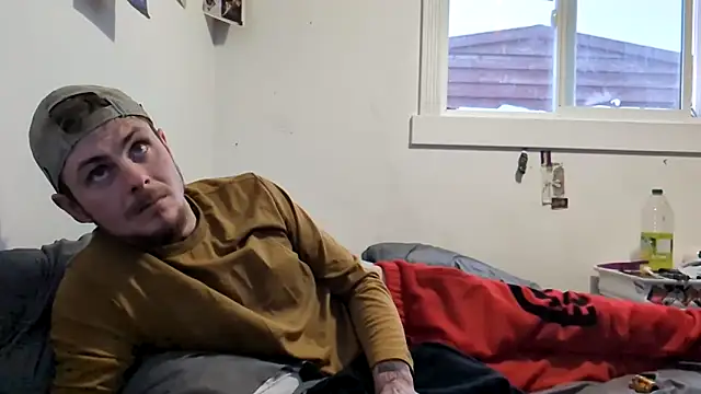 Snapshot of youngblondetwink chatting on 12-22-25, 10:32 youngblondetwink online show from 12-22-25, 10:32