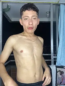 Snapshot of elfernh chatting on 09-10-25, 11:48 elfernh online show from 09-10-25, 11:48