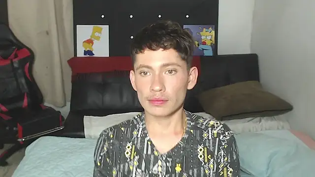 Snapshot of elfernh chatting on 09-21-25, 07:35 elfernh online show from 09-21-25, 07:35