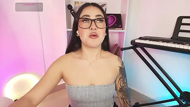 justonecute online show from 01-07-26, 12:37