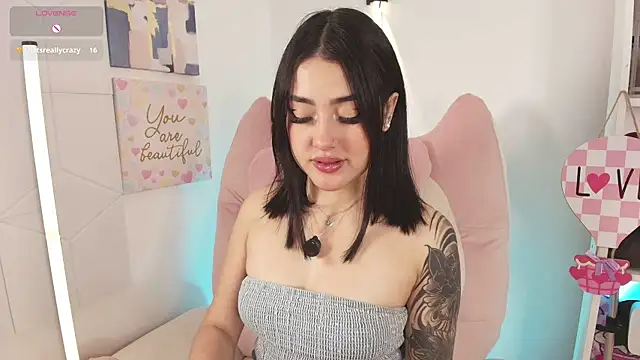 Snapshot of justonecute chatting on 05-10-26, 03:43 justonecute online show from 05-10-26, 03:43