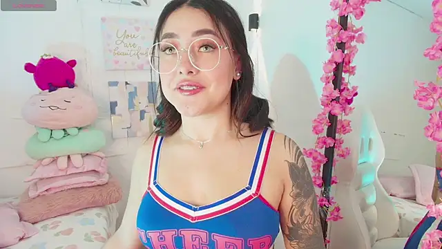Snapshot of justonecute chatting on 09-09-25, 02:21 justonecute online show from 09-09-25, 02:21