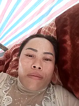 CoMay003 online show from 04-05-26, 06:42